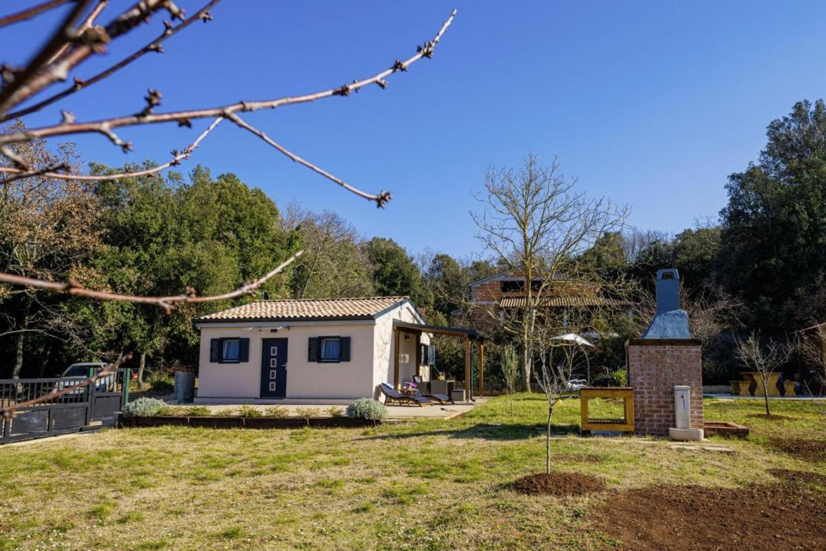 Modean In Pula - Haus Fuer 2-3 Personen Villa Kültér fotó