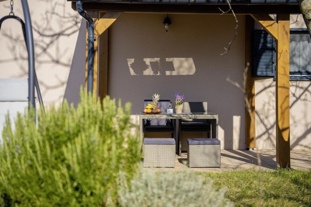 Modean In Pula - Haus Fuer 2-3 Personen Villa Kültér fotó